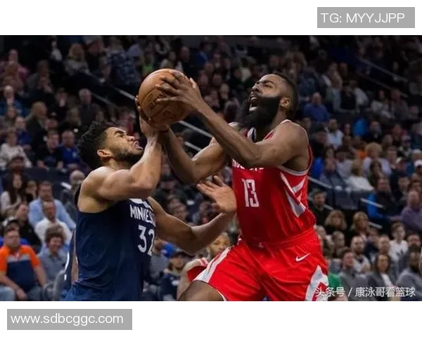 火箭队与森林狼激战第四节精彩瞬间回顾与分析