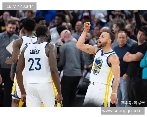 猛龙与勇士G3第四节激战回顾关键时刻的逆转与精彩表现分析